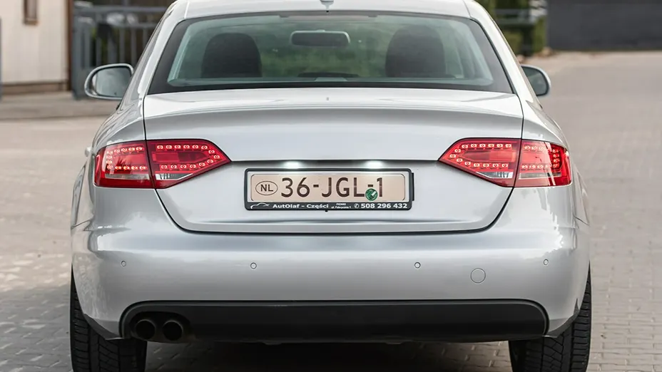 AUDI A4 -