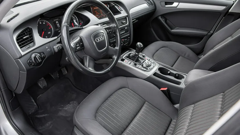 AUDI A4 -