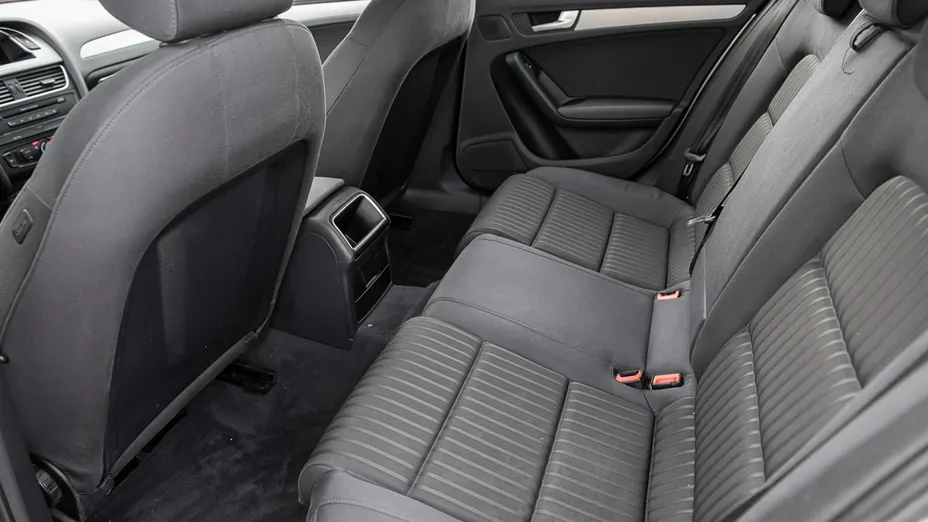 AUDI A4 -