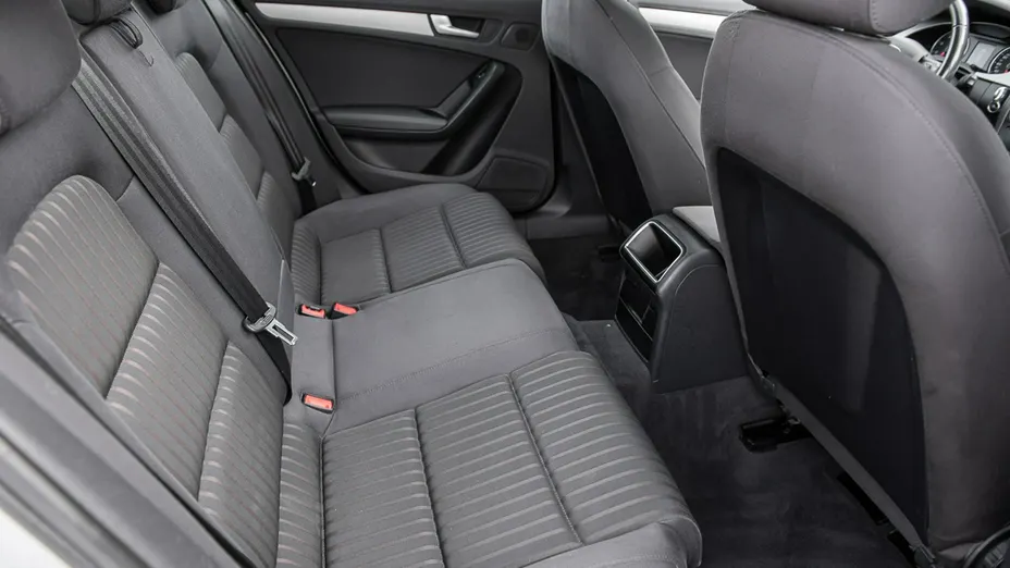 AUDI A4 -