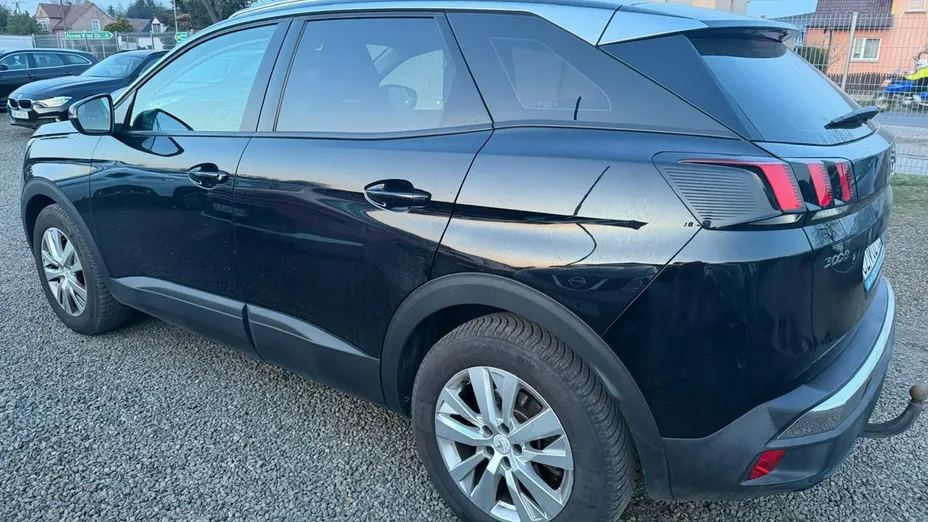 PEUGEOT 3008 -