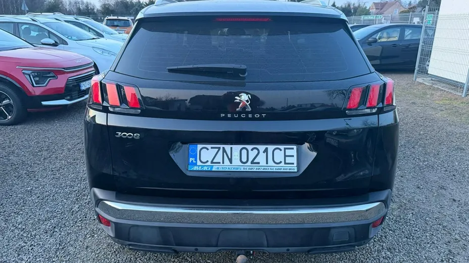 PEUGEOT 3008 -