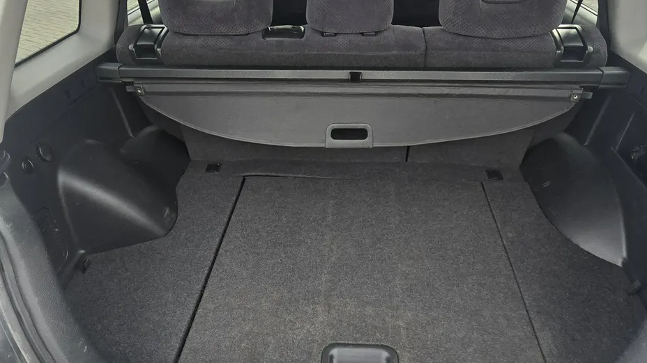 MITSUBISHI Outlander -