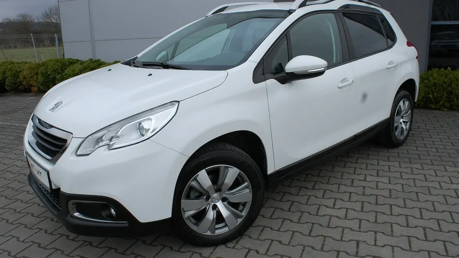 PEUGEOT 2008 -