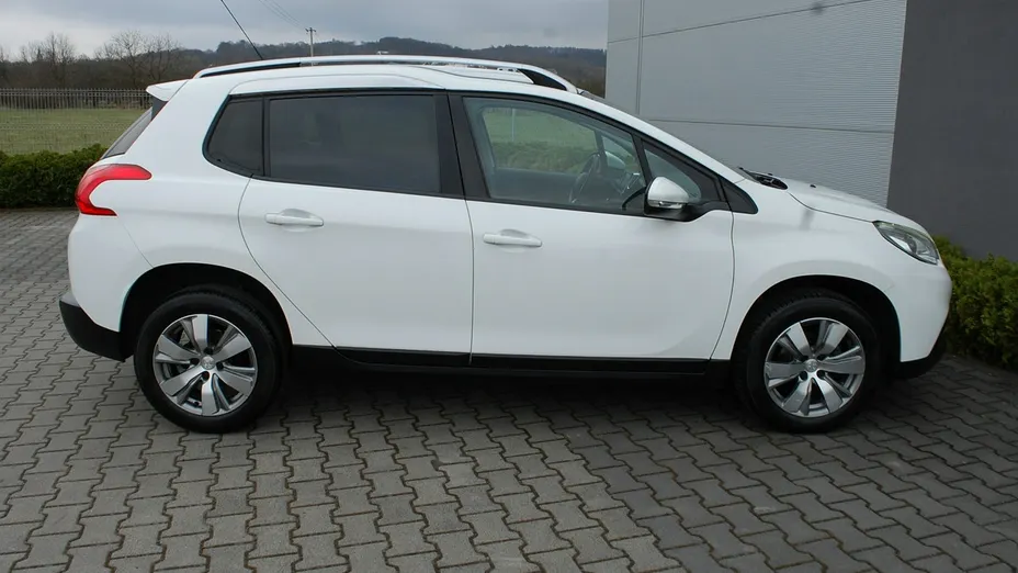 PEUGEOT 2008 -