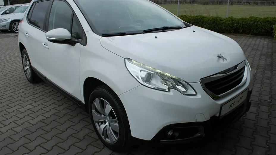 PEUGEOT 2008 -