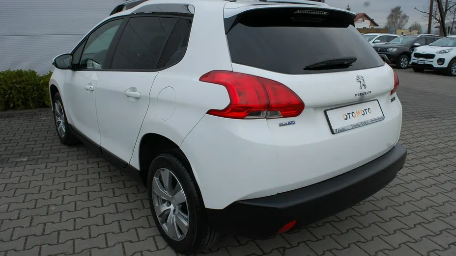 PEUGEOT 2008 -
