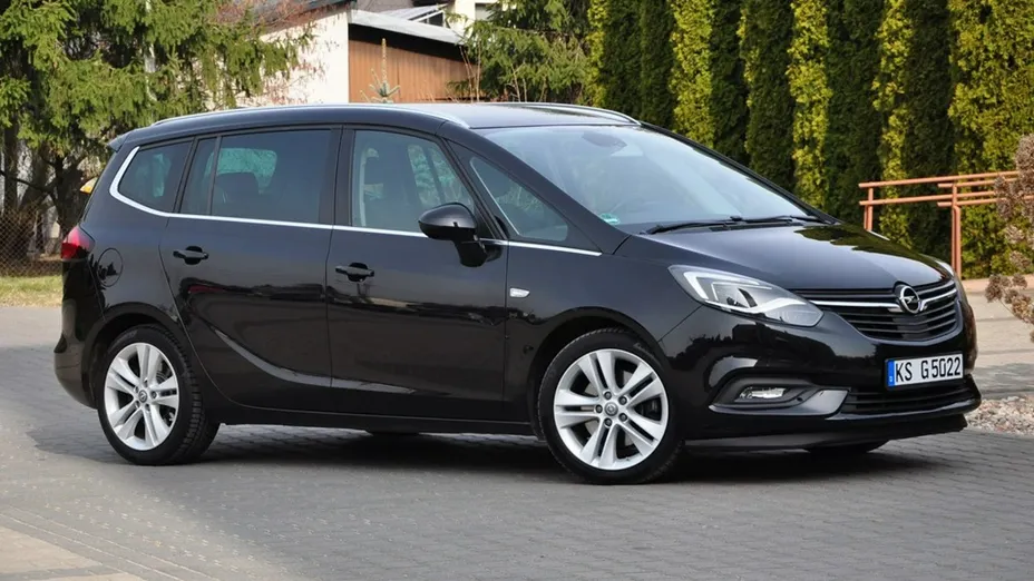 OPEL Zafira -