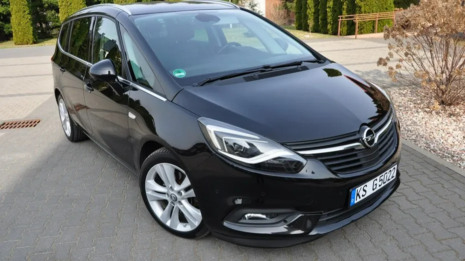 OPEL Zafira -