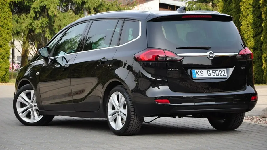 OPEL Zafira -