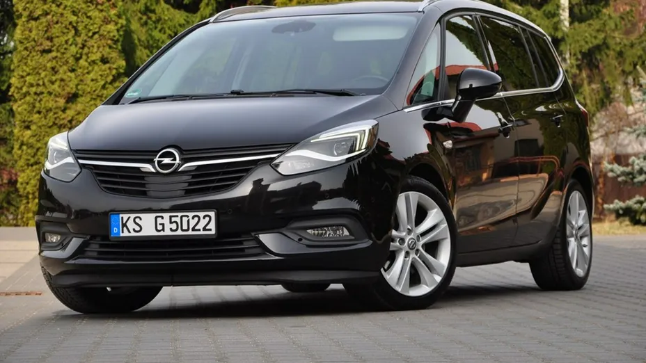 OPEL Zafira -