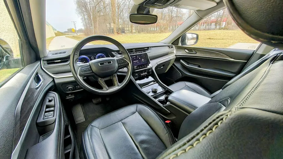 JEEP Grand Cherokee -