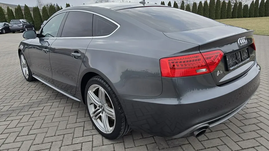 AUDI A5 -