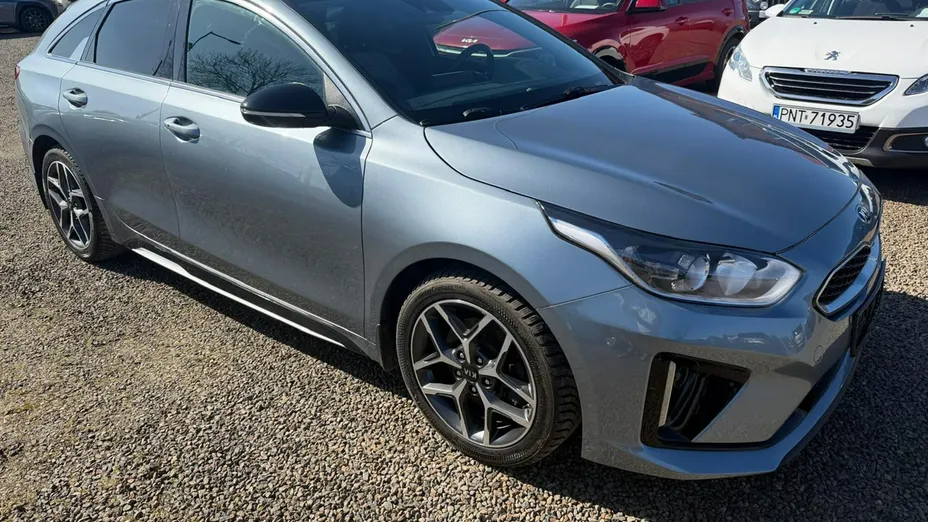 KIA ProCeed -