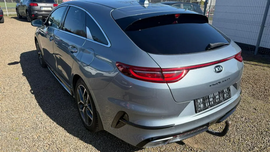 KIA ProCeed -