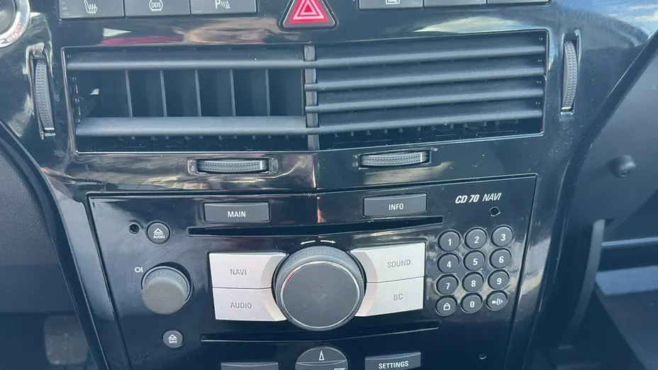 OPEL Astra -