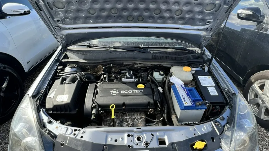 OPEL Astra -
