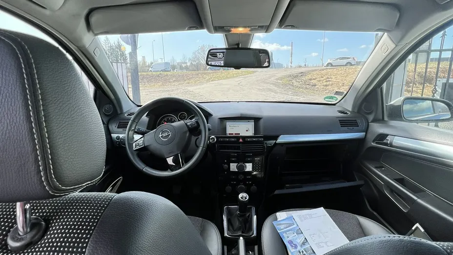 OPEL Astra -