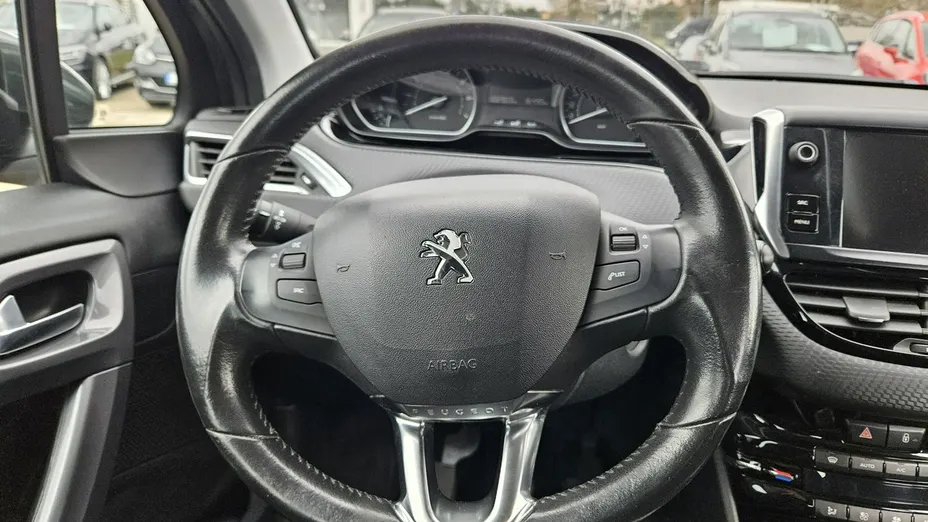 PEUGEOT 2008 -
