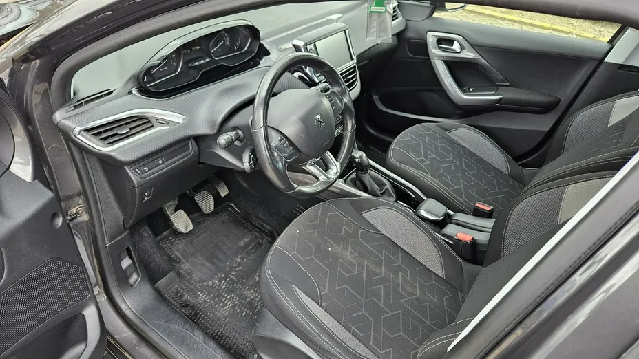 PEUGEOT 2008 -