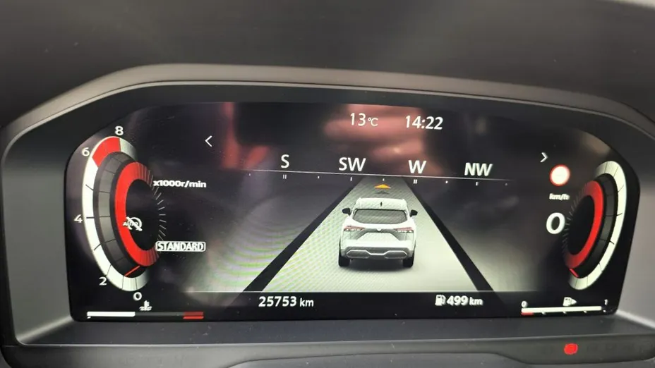 NISSAN Qashqai -