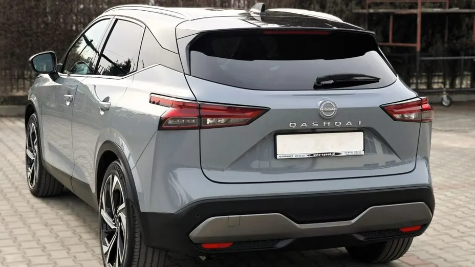 NISSAN Qashqai -