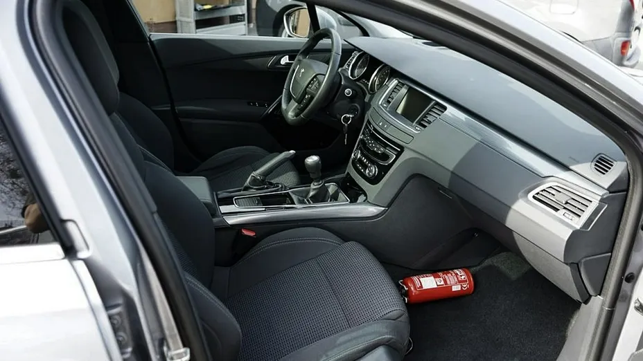 PEUGEOT 508 -