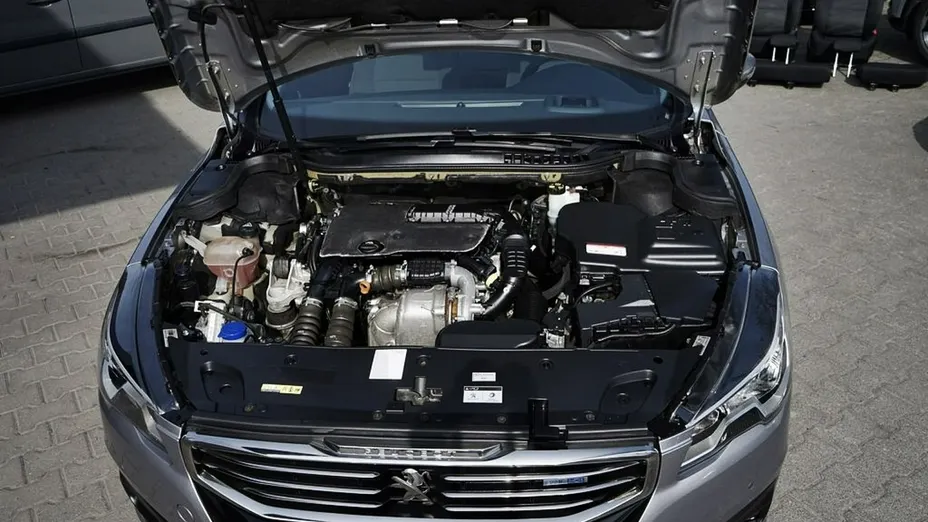PEUGEOT 508 -