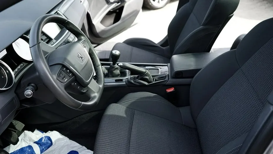 PEUGEOT 508 -