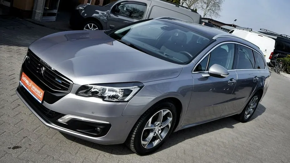 PEUGEOT 508 -