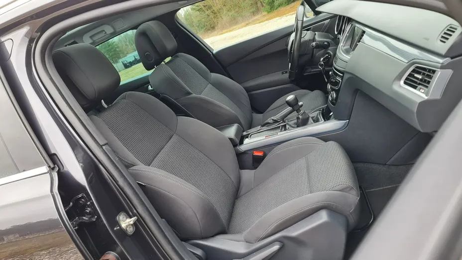 PEUGEOT 508 -