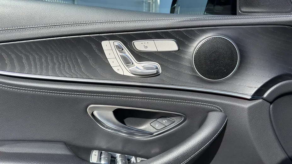 MERCEDES-BENZ E Klasa E 220 d 4-Matic AMG