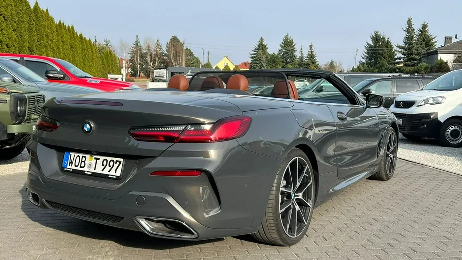 BMW Seria 8 -