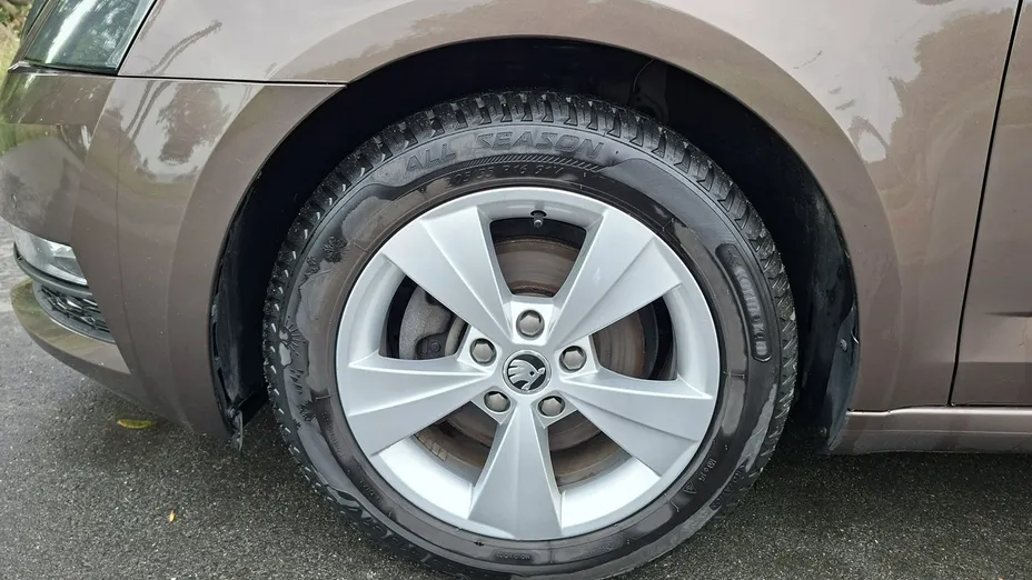 SKODA Octavia -