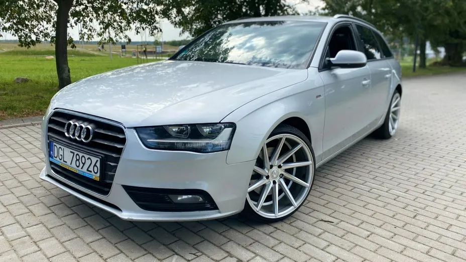 AUDI A4 Avant -