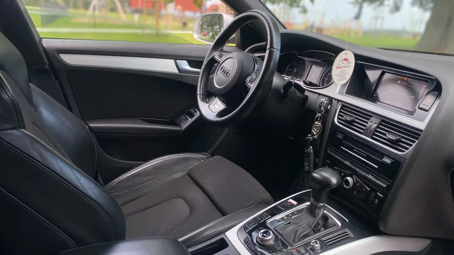 AUDI A4 Avant -