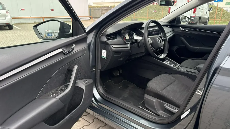 SKODA Octavia -