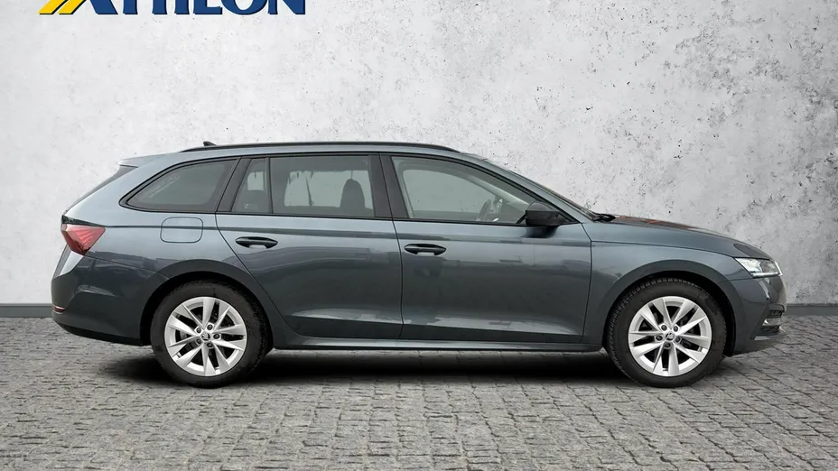SKODA Octavia -