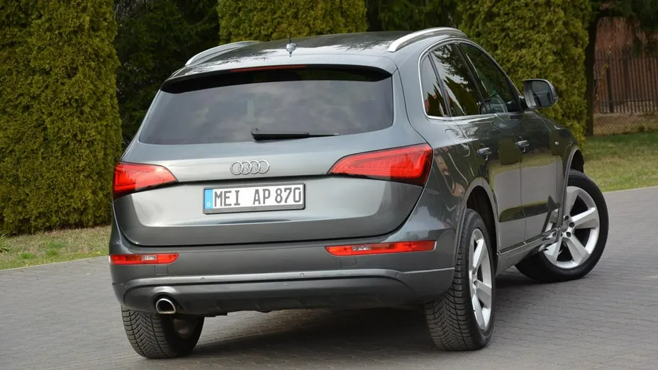 AUDI Q5 -