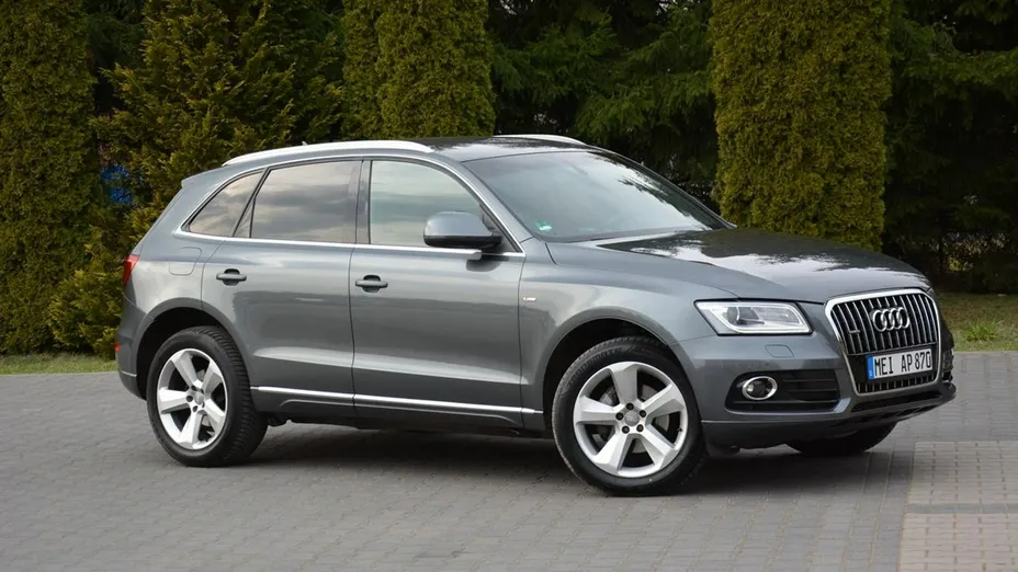 AUDI Q5 -