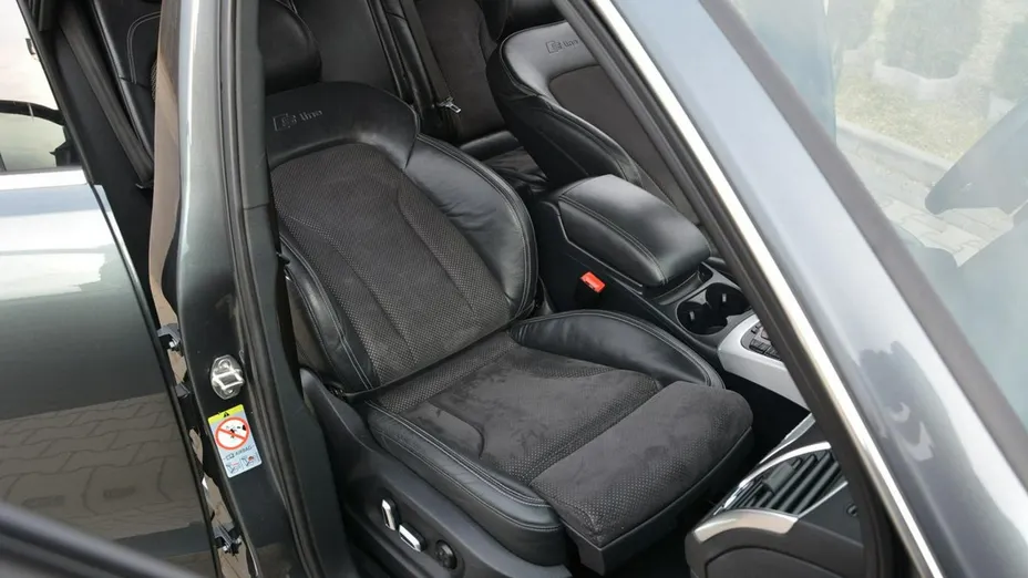 AUDI Q5 -