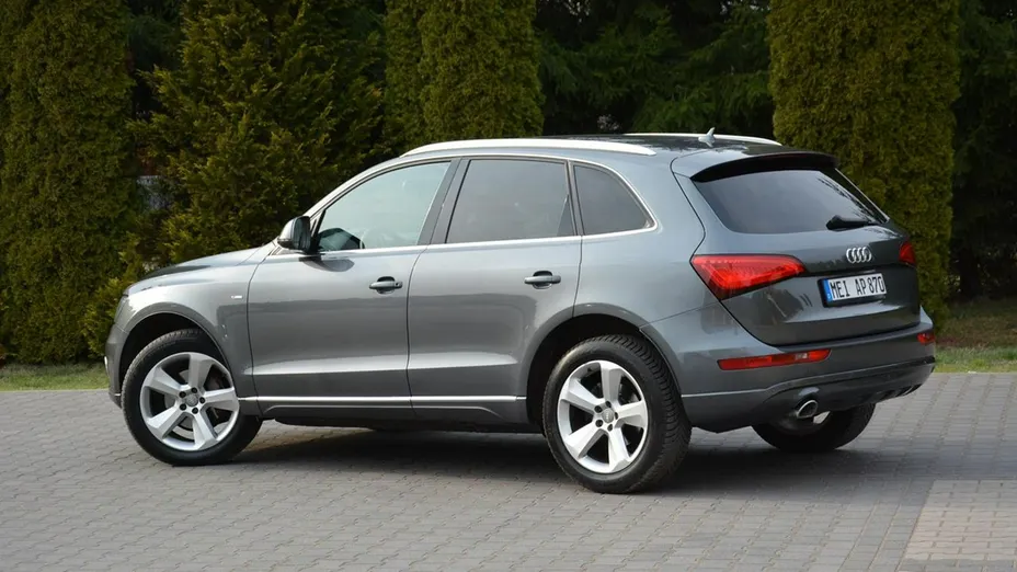 AUDI Q5 -