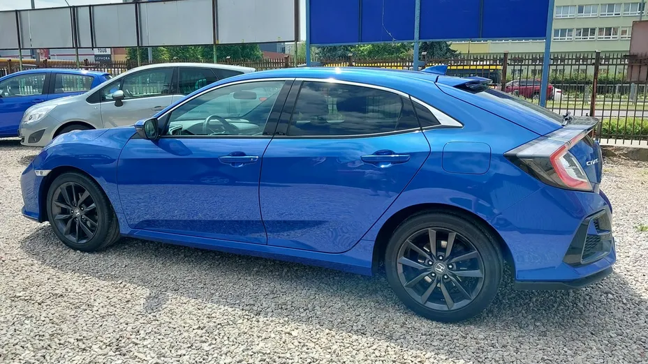 HONDA Civic -