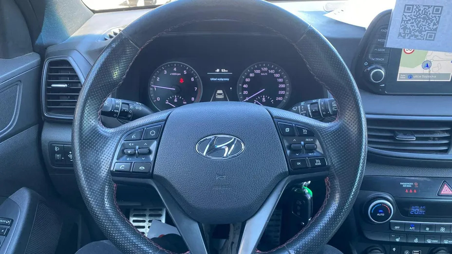 HYUNDAI Tucson -