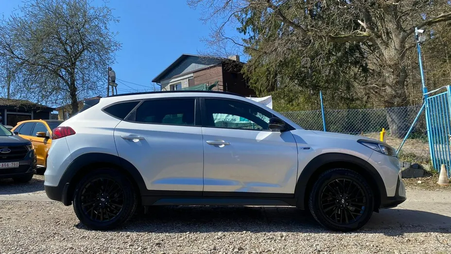 HYUNDAI Tucson -