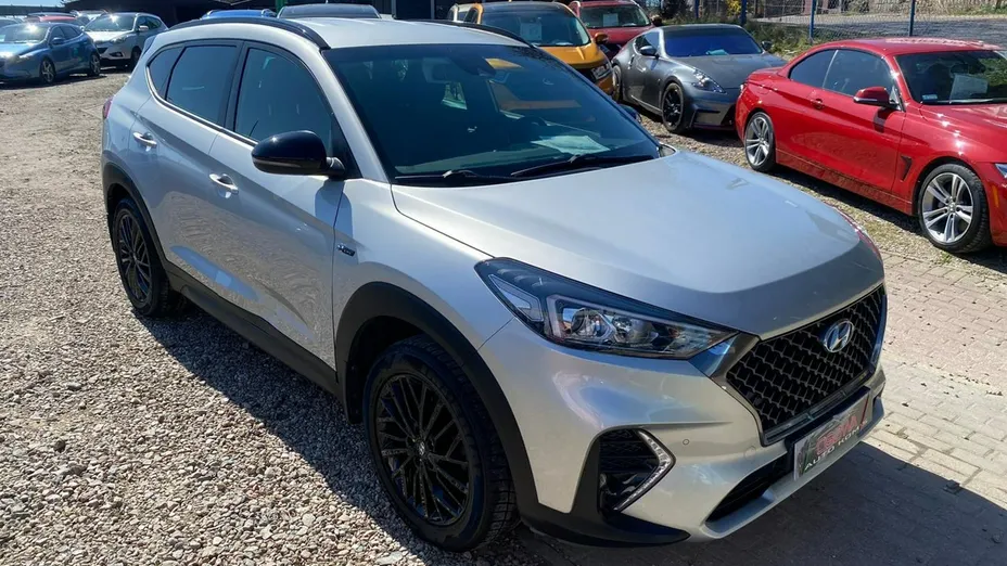 HYUNDAI Tucson -