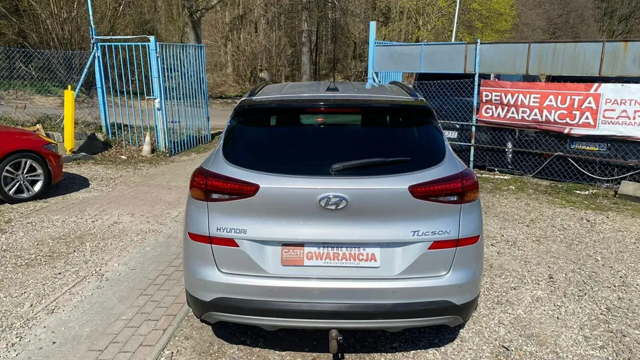 HYUNDAI Tucson -