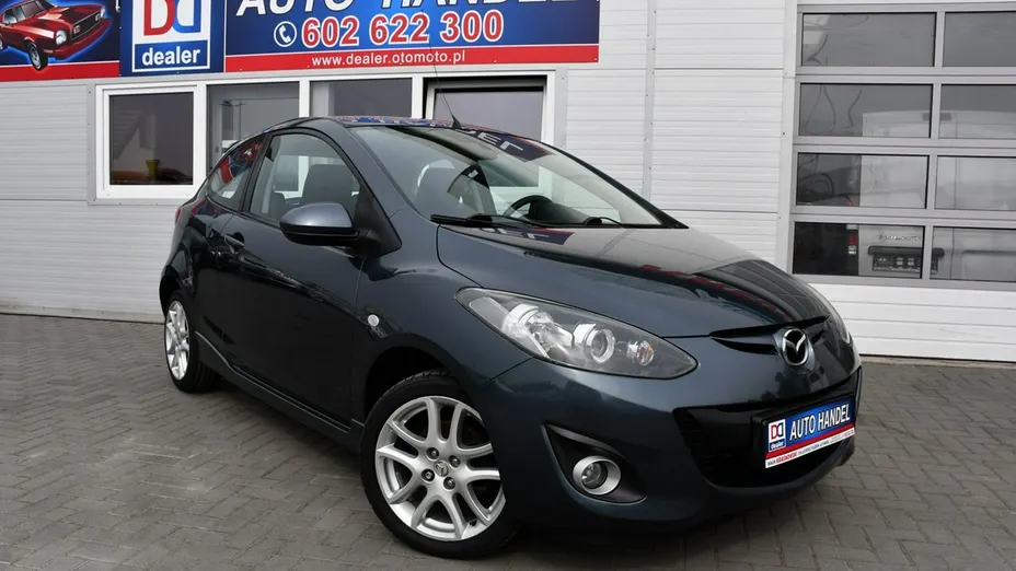 MAZDA 2 -