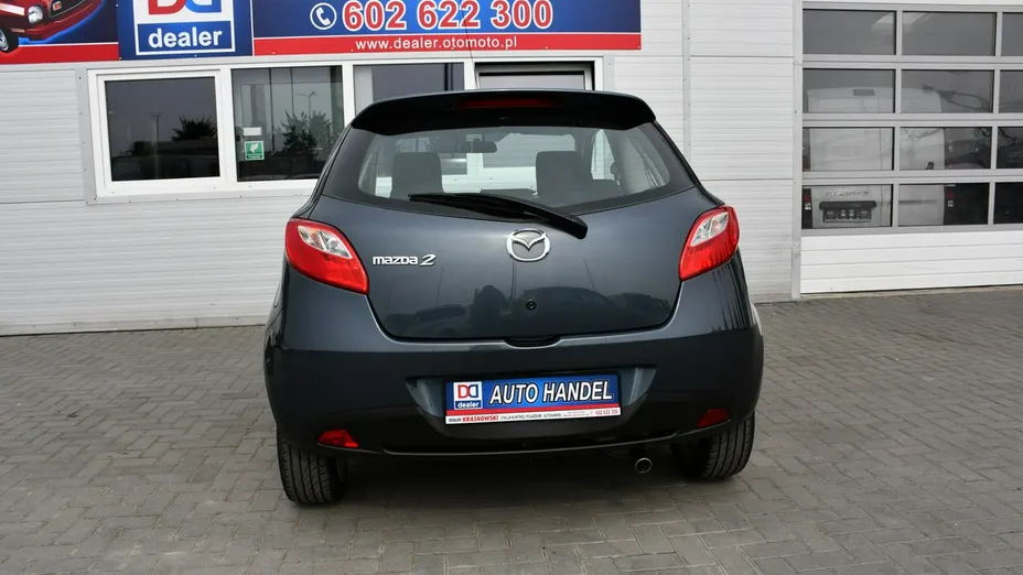 MAZDA 2 -