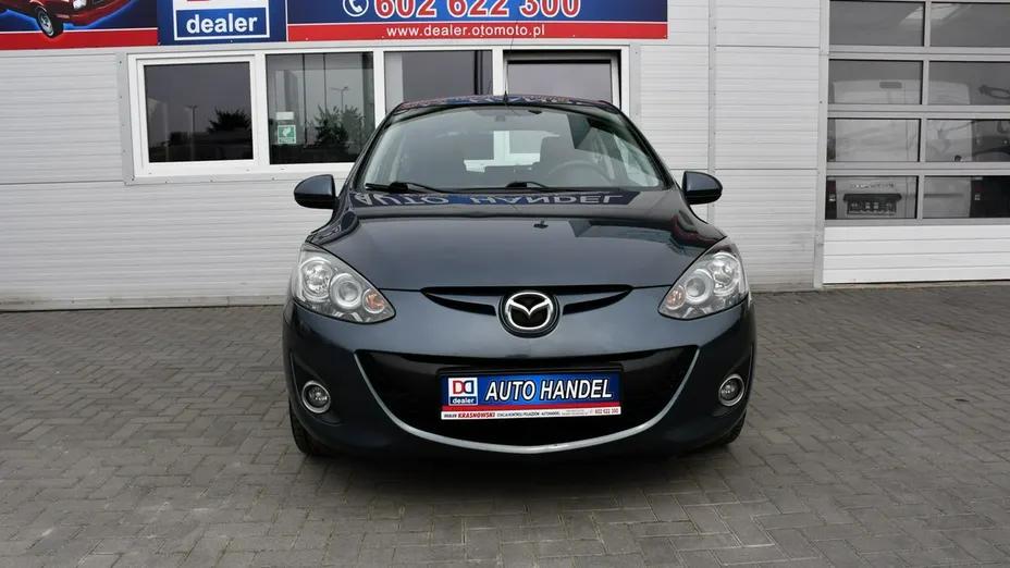 MAZDA 2 -